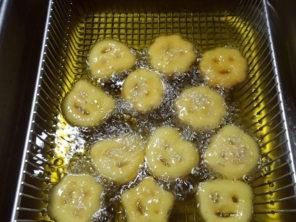 Jeniffer Lanches e Bolos, trabalha com encomendas de bolos e lanches e com novidades de lanches artesanais.

A novidade é nosso Trailer de Lanches  com deliciosos lanches  artesanais. 

Também fazemos deliciosos bolos recheados sob encomenda e pães caseiros. 

Manda um whats para conferir.