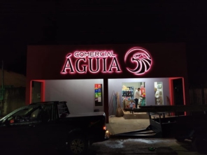 Foto de Delta Fachadas Comerciais em Mineiros, GO por Solutudo
