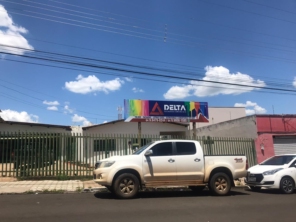 Foto de Delta Fachadas Comerciais em Mineiros, GO por Solutudo