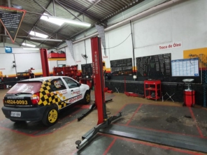 Foto de Centro Automotivo Prudente Pneus em Itatiba, SP por Solutudo