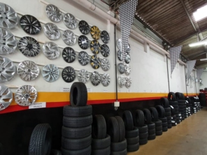 Foto de Centro Automotivo Prudente Pneus em Itatiba, SP por Solutudo