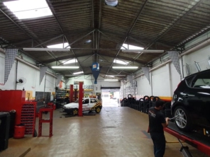 Foto de Centro Automotivo Prudente Pneus em Itatiba, SP por Solutudo