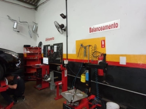 Foto de Centro Automotivo Prudente Pneus em Itatiba, SP por Solutudo