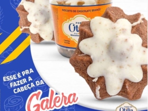 Tudo que é bom tem chocolate, né?! E esse biscoitinho é tão bom, que tem dois chocolates!!!
Massa sabor chocolate e cobertura de chocolate branco! 
Isso aqui com um cafezinho ou um copo de leitegelado!
Huuuuuum..... O sabor que te abraça!