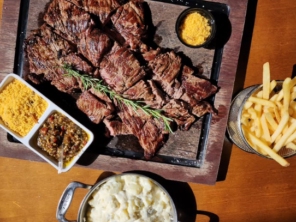 Foto de Confraria do Fogo em Botucatu, SP por Solutudo