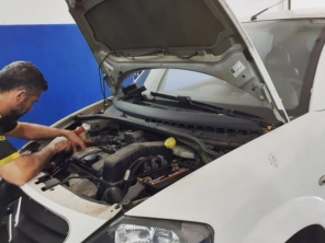 Foto de Rocha Auto Center em Santos, SP por Solutudo
