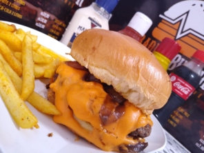 Foto de Vikings Hamburgueria em São Manuel, SP por Solutudo