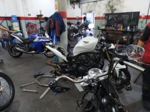Foto de Lobão Motos em Assis, SP por Solutudo