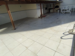 Foto de Piso Brilhante & Serviços em Vila Velha, ES por Solutudo