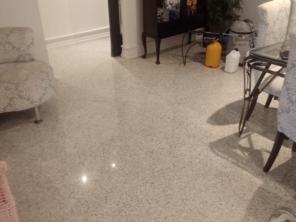 Foto de Piso Brilhante & Serviços em Vila Velha, ES por Solutudo