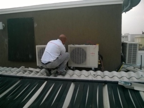 Foto de Cabeças Elétricas em Ferraz de Vasconcelos, SP por Solutudo