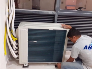 Foto de ARPRO Ar Condicionado em São José do Rio Preto, SP por Solutudo