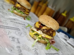 Foto de BBQ Burguer e Grill em Serra, ES por Solutudo