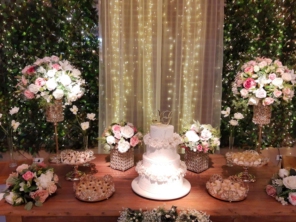 Foto de Requinte Estilo Buffet em Suzano, SP por Solutudo