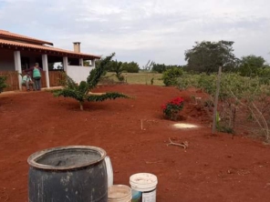 Foto de Navem - Jardinagem e Paisagismo em Santa Bárbara Resort Residence, SP por Solutudo