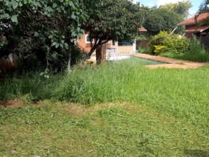 Foto de Navem - Jardinagem e Paisagismo em Santa Bárbara Resort Residence, SP por Solutudo