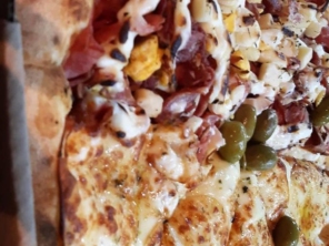 Foto de Pizzaria Saborella em Pindorama, SP por Solutudo