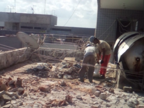 Foto de A.J.R  Construções em Olinda, PE por Solutudo