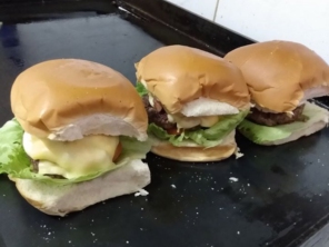 Foto de Maximun Hamburgueria em Valinhos, SP por Solutudo