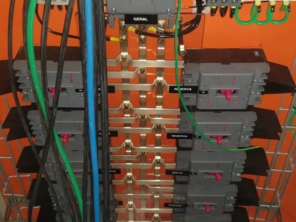 Foto de SRF Instalações Elétricas em Geral em Salvador, BA por Solutudo