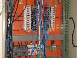 Foto de SRF Instalações Elétricas em Geral em Salvador, BA por Solutudo
