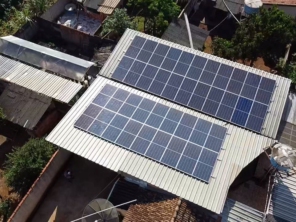 Foto de Vertente Solar em Carmo do Paranaíba, MG por Solutudo