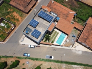 Foto de Vertente Solar em Carmo do Paranaíba, MG por Solutudo