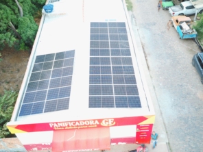 Foto de R2 Solar em Irecê, BA por Solutudo