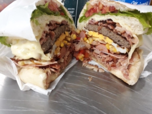 Foto de Mica Lanches em Botucatu, SP por Solutudo