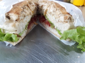 Foto de Mica Lanches em Botucatu, SP por Solutudo
