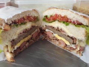 Foto de Mica Lanches em Botucatu, SP por Solutudo