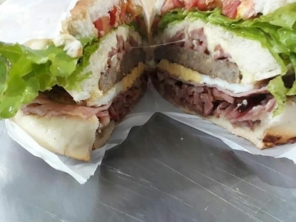 Foto de Mica Lanches em Botucatu, SP por Solutudo