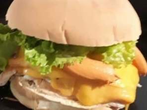 Foto de Roberto Lanches em São Pedro, SP por Solutudo