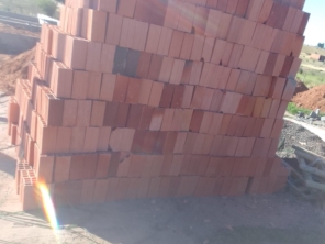 Foto de Depósito Recanto das Andorinhas em Bofete, SP por Solutudo