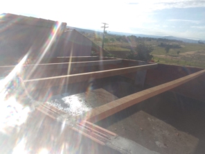 Foto de Depósito Recanto das Andorinhas em Bofete, SP por Solutudo
