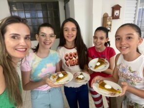Foto de Profa Erica Carvalho - Town School Studio em Mineiros, GO por Solutudo