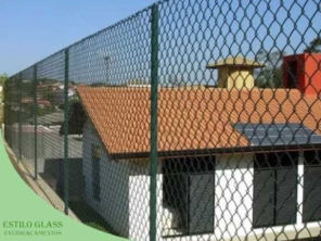 Foto de Estilo Glass Envidraçamento em Bertioga, SP por Solutudo