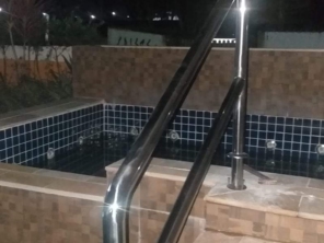 Foto de Estilo Glass Envidraçamento em Bertioga, SP por Solutudo