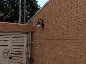 Aqui, utilizamos como opção de revestimento os tijolinhos em plaquetas.