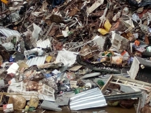 Foto de Sucatas Bertioga em Bertioga, SP por Solutudo