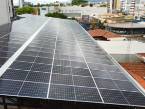 Foto de Evolution Projetos Fotovoltaico em Araraquara, SP por Solutudo
