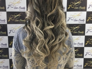 Foto de Jo Hair Beauty em Porto Alegre, RS por Solutudo