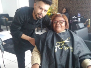 Foto de Jo Hair Beauty em Porto Alegre, RS por Solutudo