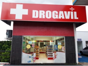 Foto de Drogavil Farmácia em Valinhos em Valinhos, SP por Solutudo