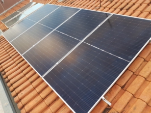 Foto de Íris Energy Energia Solar Inteligente em Botucatu, SP por Solutudo