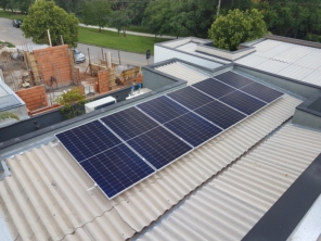 Foto de Íris Energy Energia Solar Inteligente em Botucatu, SP por Solutudo