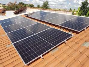Foto de Íris Energy Energia Solar Inteligente em Botucatu, SP por Solutudo