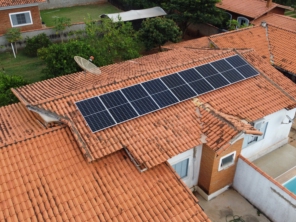 Foto de Íris Energy Energia Solar Inteligente em Botucatu, SP por Solutudo