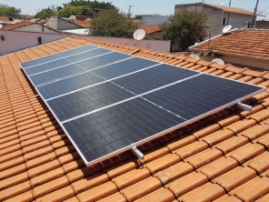 Foto de Íris Energy Energia Solar Inteligente em Botucatu, SP por Solutudo