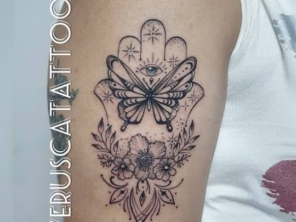 Foto de Verusca Tattoo em Botucatu, SP por Solutudo